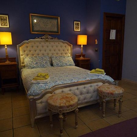 Castello D'Urso Somma B&B Catania Bagian luar foto